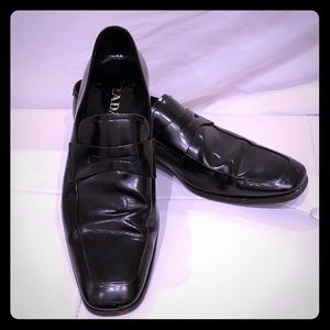 Men’s Prada black loafer